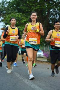 BIB: 1572, 1121, 15825
                            <button type="button" onclick="openModal(8105263)" class="btn btn-primary btn-sm float-right btn-popup" data-toggle="modal" data-target=".modal-high-quality">
                        <i class="fas fa-shopping-cart"></i> Add to Cart
                    </button>
                                            <button type="button" onclick="isThisMe(8105263, true)" class="btn btn-success btn-sm float-right btn-popup btn-isme hidden" data-toggle="tooltip" data-placement="bottom" title="นี่คือรูปของคุณใช่ไหม คลิกที่นี่เพื่อเอาเข้าอัลบั้ม">
                        <i class="fas fa-plus"></i> Add to album
                    </button>
                    <button type="button" onclick="isThisMe(8105263, false)" class="btn btn-warning btn-sm float-right btn-popup btn-isnotme hidden">
                        <i class="fas fa-ban"></i> Remove from album
                    </button>