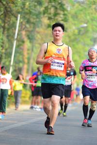 BIB: 48198
                            <button type="button" onclick="openModal(7682607)" class="btn btn-primary btn-sm float-right btn-popup" data-toggle="modal" data-target=".modal-high-quality">
                        <i class="fas fa-shopping-cart"></i> Add to Cart
                    </button>
                                            <button type="button" onclick="isThisMe(7682607, true)" class="btn btn-success btn-sm float-right btn-popup btn-isme hidden" data-toggle="tooltip" data-placement="bottom" title="นี่คือรูปของคุณใช่ไหม คลิกที่นี่เพื่อเอาเข้าอัลบั้ม">
                        <i class="fas fa-plus"></i> Add to album
                    </button>
                    <button type="button" onclick="isThisMe(7682607, false)" class="btn btn-warning btn-sm float-right btn-popup btn-isnotme hidden">
                        <i class="fas fa-ban"></i> Remove from album
                    </button>