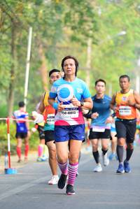 BIB: 42195, 42829
                            <button type="button" onclick="openModal(7822101)" class="btn btn-primary btn-sm float-right btn-popup" data-toggle="modal" data-target=".modal-high-quality">
                        <i class="fas fa-shopping-cart"></i> Add to Cart
                    </button>
                                            <button type="button" onclick="isThisMe(7822101, true)" class="btn btn-success btn-sm float-right btn-popup btn-isme hidden" data-toggle="tooltip" data-placement="bottom" title="นี่คือรูปของคุณใช่ไหม คลิกที่นี่เพื่อเอาเข้าอัลบั้ม">
                        <i class="fas fa-plus"></i> Add to album
                    </button>
                    <button type="button" onclick="isThisMe(7822101, false)" class="btn btn-warning btn-sm float-right btn-popup btn-isnotme hidden">
                        <i class="fas fa-ban"></i> Remove from album
                    </button>