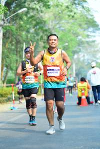 BIB: 42119, 4861
                            <button type="button" onclick="openModal(7857361)" class="btn btn-primary btn-sm float-right btn-popup" data-toggle="modal" data-target=".modal-high-quality">
                        <i class="fas fa-shopping-cart"></i> Add to Cart
                    </button>
                                            <button type="button" onclick="isThisMe(7857361, true)" class="btn btn-success btn-sm float-right btn-popup btn-isme hidden" data-toggle="tooltip" data-placement="bottom" title="นี่คือรูปของคุณใช่ไหม คลิกที่นี่เพื่อเอาเข้าอัลบั้ม">
                        <i class="fas fa-plus"></i> Add to album
                    </button>
                    <button type="button" onclick="isThisMe(7857361, false)" class="btn btn-warning btn-sm float-right btn-popup btn-isnotme hidden">
                        <i class="fas fa-ban"></i> Remove from album
                    </button>