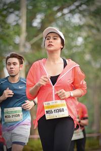 BIB: 421952, 40197
                            <button type="button" onclick="openModal(7637578)" class="btn btn-primary btn-sm float-right btn-popup" data-toggle="modal" data-target=".modal-high-quality">
                        <i class="fas fa-shopping-cart"></i> Add to Cart
                    </button>
                                            <button type="button" onclick="isThisMe(7637578, true)" class="btn btn-success btn-sm float-right btn-popup btn-isme hidden" data-toggle="tooltip" data-placement="bottom" title="นี่คือรูปของคุณใช่ไหม คลิกที่นี่เพื่อเอาเข้าอัลบั้ม">
                        <i class="fas fa-plus"></i> Add to album
                    </button>
                    <button type="button" onclick="isThisMe(7637578, false)" class="btn btn-warning btn-sm float-right btn-popup btn-isnotme hidden">
                        <i class="fas fa-ban"></i> Remove from album
                    </button>