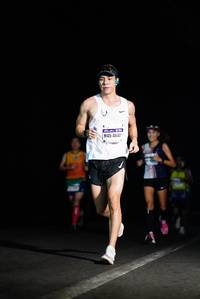 BIB: 4640
                            <button type="button" onclick="openModal(8710895)" class="btn btn-primary btn-sm float-right btn-popup" data-toggle="modal" data-target=".modal-high-quality">
                        <i class="fas fa-shopping-cart"></i> Add to Cart
                    </button>
                                            <button type="button" onclick="isThisMe(8710895, true)" class="btn btn-success btn-sm float-right btn-popup btn-isme hidden" data-toggle="tooltip" data-placement="bottom" title="นี่คือรูปของคุณใช่ไหม คลิกที่นี่เพื่อเอาเข้าอัลบั้ม">
                        <i class="fas fa-plus"></i> Add to album
                    </button>
                    <button type="button" onclick="isThisMe(8710895, false)" class="btn btn-warning btn-sm float-right btn-popup btn-isnotme hidden">
                        <i class="fas fa-ban"></i> Remove from album
                    </button>