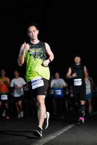 BIB: 42520
                            <button type="button" onclick="openModal(8742325)" class="btn btn-primary btn-sm float-right btn-popup" data-toggle="modal" data-target=".modal-high-quality">
                        <i class="fas fa-shopping-cart"></i> Add to Cart
                    </button>
                                            <button type="button" onclick="isThisMe(8742325, true)" class="btn btn-success btn-sm float-right btn-popup btn-isme hidden" data-toggle="tooltip" data-placement="bottom" title="นี่คือรูปของคุณใช่ไหม คลิกที่นี่เพื่อเอาเข้าอัลบั้ม">
                        <i class="fas fa-plus"></i> Add to album
                    </button>
                    <button type="button" onclick="isThisMe(8742325, false)" class="btn btn-warning btn-sm float-right btn-popup btn-isnotme hidden">
                        <i class="fas fa-ban"></i> Remove from album
                    </button>