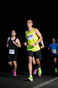 BIB: 40255
                            <button type="button" onclick="openModal(8716803)" class="btn btn-primary btn-sm float-right btn-popup" data-toggle="modal" data-target=".modal-high-quality">
                        <i class="fas fa-shopping-cart"></i> Add to Cart
                    </button>
                                            <button type="button" onclick="isThisMe(8716803, true)" class="btn btn-success btn-sm float-right btn-popup btn-isme hidden" data-toggle="tooltip" data-placement="bottom" title="นี่คือรูปของคุณใช่ไหม คลิกที่นี่เพื่อเอาเข้าอัลบั้ม">
                        <i class="fas fa-plus"></i> Add to album
                    </button>
                    <button type="button" onclick="isThisMe(8716803, false)" class="btn btn-warning btn-sm float-right btn-popup btn-isnotme hidden">
                        <i class="fas fa-ban"></i> Remove from album
                    </button>