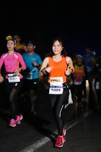 BIB: 401, 45018
                            <button type="button" onclick="openModal(8771096)" class="btn btn-primary btn-sm float-right btn-popup" data-toggle="modal" data-target=".modal-high-quality">
                        <i class="fas fa-shopping-cart"></i> Add to Cart
                    </button>
                                            <button type="button" onclick="isThisMe(8771096, true)" class="btn btn-success btn-sm float-right btn-popup btn-isme hidden" data-toggle="tooltip" data-placement="bottom" title="นี่คือรูปของคุณใช่ไหม คลิกที่นี่เพื่อเอาเข้าอัลบั้ม">
                        <i class="fas fa-plus"></i> Add to album
                    </button>
                    <button type="button" onclick="isThisMe(8771096, false)" class="btn btn-warning btn-sm float-right btn-popup btn-isnotme hidden">
                        <i class="fas fa-ban"></i> Remove from album
                    </button>