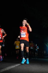 BIB: 40760
                            <button type="button" onclick="openModal(8726842)" class="btn btn-primary btn-sm float-right btn-popup" data-toggle="modal" data-target=".modal-high-quality">
                        <i class="fas fa-shopping-cart"></i> Add to Cart
                    </button>
                                            <button type="button" onclick="isThisMe(8726842, true)" class="btn btn-success btn-sm float-right btn-popup btn-isme hidden" data-toggle="tooltip" data-placement="bottom" title="นี่คือรูปของคุณใช่ไหม คลิกที่นี่เพื่อเอาเข้าอัลบั้ม">
                        <i class="fas fa-plus"></i> Add to album
                    </button>
                    <button type="button" onclick="isThisMe(8726842, false)" class="btn btn-warning btn-sm float-right btn-popup btn-isnotme hidden">
                        <i class="fas fa-ban"></i> Remove from album
                    </button>