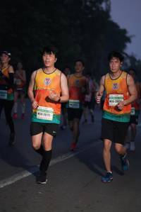 BIB: 260, 26175
                            <button type="button" onclick="openModal(8909205)" class="btn btn-primary btn-sm float-right btn-popup" data-toggle="modal" data-target=".modal-high-quality">
                        <i class="fas fa-shopping-cart"></i> Add to Cart
                    </button>
                                            <button type="button" onclick="isThisMe(8909205, true)" class="btn btn-success btn-sm float-right btn-popup btn-isme hidden" data-toggle="tooltip" data-placement="bottom" title="นี่คือรูปของคุณใช่ไหม คลิกที่นี่เพื่อเอาเข้าอัลบั้ม">
                        <i class="fas fa-plus"></i> Add to album
                    </button>
                    <button type="button" onclick="isThisMe(8909205, false)" class="btn btn-warning btn-sm float-right btn-popup btn-isnotme hidden">
                        <i class="fas fa-ban"></i> Remove from album
                    </button>