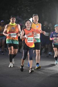 BIB: 225, 2112, 20413
                            <button type="button" onclick="openModal(7992910)" class="btn btn-primary btn-sm float-right btn-popup" data-toggle="modal" data-target=".modal-high-quality">
                        <i class="fas fa-shopping-cart"></i> Add to Cart
                    </button>
                                            <button type="button" onclick="isThisMe(7992910, true)" class="btn btn-success btn-sm float-right btn-popup btn-isme hidden" data-toggle="tooltip" data-placement="bottom" title="นี่คือรูปของคุณใช่ไหม คลิกที่นี่เพื่อเอาเข้าอัลบั้ม">
                        <i class="fas fa-plus"></i> Add to album
                    </button>
                    <button type="button" onclick="isThisMe(7992910, false)" class="btn btn-warning btn-sm float-right btn-popup btn-isnotme hidden">
                        <i class="fas fa-ban"></i> Remove from album
                    </button>