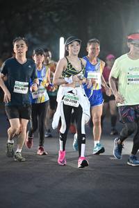 BIB: 820, 2012, 7753, 27269
                            <button type="button" onclick="openModal(7994105)" class="btn btn-primary btn-sm float-right btn-popup" data-toggle="modal" data-target=".modal-high-quality">
                        <i class="fas fa-shopping-cart"></i> Add to Cart
                    </button>
                                            <button type="button" onclick="isThisMe(7994105, true)" class="btn btn-success btn-sm float-right btn-popup btn-isme hidden" data-toggle="tooltip" data-placement="bottom" title="นี่คือรูปของคุณใช่ไหม คลิกที่นี่เพื่อเอาเข้าอัลบั้ม">
                        <i class="fas fa-plus"></i> Add to album
                    </button>
                    <button type="button" onclick="isThisMe(7994105, false)" class="btn btn-warning btn-sm float-right btn-popup btn-isnotme hidden">
                        <i class="fas fa-ban"></i> Remove from album
                    </button>
