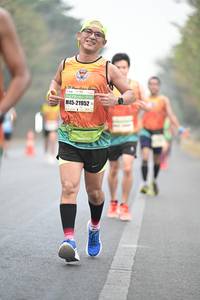 BIB: 21952
                            <button type="button" onclick="openModal(8252963)" class="btn btn-primary btn-sm float-right btn-popup" data-toggle="modal" data-target=".modal-high-quality">
                        <i class="fas fa-shopping-cart"></i> Add to Cart
                    </button>
                                            <button type="button" onclick="isThisMe(8252963, true)" class="btn btn-success btn-sm float-right btn-popup btn-isme hidden" data-toggle="tooltip" data-placement="bottom" title="นี่คือรูปของคุณใช่ไหม คลิกที่นี่เพื่อเอาเข้าอัลบั้ม">
                        <i class="fas fa-plus"></i> Add to album
                    </button>
                    <button type="button" onclick="isThisMe(8252963, false)" class="btn btn-warning btn-sm float-right btn-popup btn-isnotme hidden">
                        <i class="fas fa-ban"></i> Remove from album
                    </button>