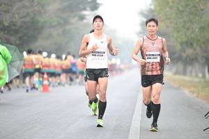 BIB: 4538, 41411
                            <button type="button" onclick="openModal(8078570)" class="btn btn-primary btn-sm float-right btn-popup" data-toggle="modal" data-target=".modal-high-quality">
                        <i class="fas fa-shopping-cart"></i> Add to Cart
                    </button>
                                            <button type="button" onclick="isThisMe(8078570, true)" class="btn btn-success btn-sm float-right btn-popup btn-isme hidden" data-toggle="tooltip" data-placement="bottom" title="นี่คือรูปของคุณใช่ไหม คลิกที่นี่เพื่อเอาเข้าอัลบั้ม">
                        <i class="fas fa-plus"></i> Add to album
                    </button>
                    <button type="button" onclick="isThisMe(8078570, false)" class="btn btn-warning btn-sm float-right btn-popup btn-isnotme hidden">
                        <i class="fas fa-ban"></i> Remove from album
                    </button>