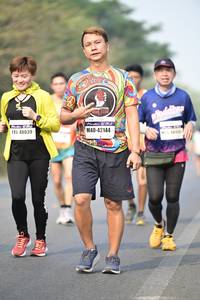 BIB: 42144, 48039
                            <button type="button" onclick="openModal(8463481)" class="btn btn-primary btn-sm float-right btn-popup" data-toggle="modal" data-target=".modal-high-quality">
                        <i class="fas fa-shopping-cart"></i> Add to Cart
                    </button>
                                            <button type="button" onclick="isThisMe(8463481, true)" class="btn btn-success btn-sm float-right btn-popup btn-isme hidden" data-toggle="tooltip" data-placement="bottom" title="นี่คือรูปของคุณใช่ไหม คลิกที่นี่เพื่อเอาเข้าอัลบั้ม">
                        <i class="fas fa-plus"></i> Add to album
                    </button>
                    <button type="button" onclick="isThisMe(8463481, false)" class="btn btn-warning btn-sm float-right btn-popup btn-isnotme hidden">
                        <i class="fas fa-ban"></i> Remove from album
                    </button>