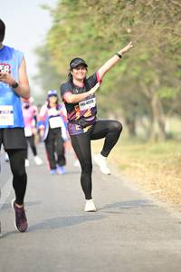 BIB: 40318
                            <button type="button" onclick="openModal(8463606)" class="btn btn-primary btn-sm float-right btn-popup" data-toggle="modal" data-target=".modal-high-quality">
                        <i class="fas fa-shopping-cart"></i> Add to Cart
                    </button>
                                            <button type="button" onclick="isThisMe(8463606, true)" class="btn btn-success btn-sm float-right btn-popup btn-isme hidden" data-toggle="tooltip" data-placement="bottom" title="นี่คือรูปของคุณใช่ไหม คลิกที่นี่เพื่อเอาเข้าอัลบั้ม">
                        <i class="fas fa-plus"></i> Add to album
                    </button>
                    <button type="button" onclick="isThisMe(8463606, false)" class="btn btn-warning btn-sm float-right btn-popup btn-isnotme hidden">
                        <i class="fas fa-ban"></i> Remove from album
                    </button>
