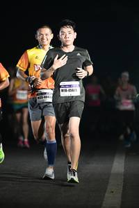 BIB: 45871, 4843
                            <button type="button" onclick="openModal(7419360)" class="btn btn-primary btn-sm float-right btn-popup" data-toggle="modal" data-target=".modal-high-quality">
                        <i class="fas fa-shopping-cart"></i> Add to Cart
                    </button>
                                            <button type="button" onclick="isThisMe(7419360, true)" class="btn btn-success btn-sm float-right btn-popup btn-isme hidden" data-toggle="tooltip" data-placement="bottom" title="นี่คือรูปของคุณใช่ไหม คลิกที่นี่เพื่อเอาเข้าอัลบั้ม">
                        <i class="fas fa-plus"></i> Add to album
                    </button>
                    <button type="button" onclick="isThisMe(7419360, false)" class="btn btn-warning btn-sm float-right btn-popup btn-isnotme hidden">
                        <i class="fas fa-ban"></i> Remove from album
                    </button>