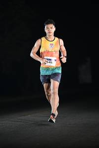 BIB: 423
                            <button type="button" onclick="openModal(7355502)" class="btn btn-primary btn-sm float-right btn-popup" data-toggle="modal" data-target=".modal-high-quality">
                        <i class="fas fa-shopping-cart"></i> Add to Cart
                    </button>
                                            <button type="button" onclick="isThisMe(7355502, true)" class="btn btn-success btn-sm float-right btn-popup btn-isme hidden" data-toggle="tooltip" data-placement="bottom" title="นี่คือรูปของคุณใช่ไหม คลิกที่นี่เพื่อเอาเข้าอัลบั้ม">
                        <i class="fas fa-plus"></i> Add to album
                    </button>
                    <button type="button" onclick="isThisMe(7355502, false)" class="btn btn-warning btn-sm float-right btn-popup btn-isnotme hidden">
                        <i class="fas fa-ban"></i> Remove from album
                    </button>