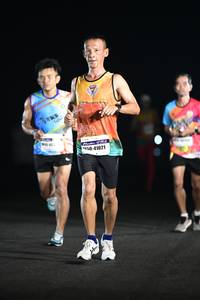 BIB: 41021
                            <button type="button" onclick="openModal(7382270)" class="btn btn-primary btn-sm float-right btn-popup" data-toggle="modal" data-target=".modal-high-quality">
                        <i class="fas fa-shopping-cart"></i> Add to Cart
                    </button>
                                            <button type="button" onclick="isThisMe(7382270, true)" class="btn btn-success btn-sm float-right btn-popup btn-isme hidden" data-toggle="tooltip" data-placement="bottom" title="นี่คือรูปของคุณใช่ไหม คลิกที่นี่เพื่อเอาเข้าอัลบั้ม">
                        <i class="fas fa-plus"></i> Add to album
                    </button>
                    <button type="button" onclick="isThisMe(7382270, false)" class="btn btn-warning btn-sm float-right btn-popup btn-isnotme hidden">
                        <i class="fas fa-ban"></i> Remove from album
                    </button>