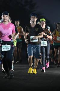 BIB: 26889, 27539
                            <button type="button" onclick="openModal(7823125)" class="btn btn-primary btn-sm float-right btn-popup" data-toggle="modal" data-target=".modal-high-quality">
                        <i class="fas fa-shopping-cart"></i> Add to Cart
                    </button>
                                            <button type="button" onclick="isThisMe(7823125, true)" class="btn btn-success btn-sm float-right btn-popup btn-isme hidden" data-toggle="tooltip" data-placement="bottom" title="นี่คือรูปของคุณใช่ไหม คลิกที่นี่เพื่อเอาเข้าอัลบั้ม">
                        <i class="fas fa-plus"></i> Add to album
                    </button>
                    <button type="button" onclick="isThisMe(7823125, false)" class="btn btn-warning btn-sm float-right btn-popup btn-isnotme hidden">
                        <i class="fas fa-ban"></i> Remove from album
                    </button>