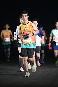 BIB: 47293, 135
                            <button type="button" onclick="openModal(7634060)" class="btn btn-primary btn-sm float-right btn-popup" data-toggle="modal" data-target=".modal-high-quality">
                        <i class="fas fa-shopping-cart"></i> Add to Cart
                    </button>
                                            <button type="button" onclick="isThisMe(7634060, true)" class="btn btn-success btn-sm float-right btn-popup btn-isme hidden" data-toggle="tooltip" data-placement="bottom" title="นี่คือรูปของคุณใช่ไหม คลิกที่นี่เพื่อเอาเข้าอัลบั้ม">
                        <i class="fas fa-plus"></i> Add to album
                    </button>
                    <button type="button" onclick="isThisMe(7634060, false)" class="btn btn-warning btn-sm float-right btn-popup btn-isnotme hidden">
                        <i class="fas fa-ban"></i> Remove from album
                    </button>