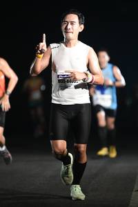 BIB: 8400
                            <button type="button" onclick="openModal(7380801)" class="btn btn-primary btn-sm float-right btn-popup" data-toggle="modal" data-target=".modal-high-quality">
                        <i class="fas fa-shopping-cart"></i> Add to Cart
                    </button>
                                            <button type="button" onclick="isThisMe(7380801, true)" class="btn btn-success btn-sm float-right btn-popup btn-isme hidden" data-toggle="tooltip" data-placement="bottom" title="นี่คือรูปของคุณใช่ไหม คลิกที่นี่เพื่อเอาเข้าอัลบั้ม">
                        <i class="fas fa-plus"></i> Add to album
                    </button>
                    <button type="button" onclick="isThisMe(7380801, false)" class="btn btn-warning btn-sm float-right btn-popup btn-isnotme hidden">
                        <i class="fas fa-ban"></i> Remove from album
                    </button>