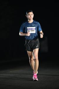 BIB: 45909
                            <button type="button" onclick="openModal(7386025)" class="btn btn-primary btn-sm float-right btn-popup" data-toggle="modal" data-target=".modal-high-quality">
                        <i class="fas fa-shopping-cart"></i> Add to Cart
                    </button>
                                            <button type="button" onclick="isThisMe(7386025, true)" class="btn btn-success btn-sm float-right btn-popup btn-isme hidden" data-toggle="tooltip" data-placement="bottom" title="นี่คือรูปของคุณใช่ไหม คลิกที่นี่เพื่อเอาเข้าอัลบั้ม">
                        <i class="fas fa-plus"></i> Add to album
                    </button>
                    <button type="button" onclick="isThisMe(7386025, false)" class="btn btn-warning btn-sm float-right btn-popup btn-isnotme hidden">
                        <i class="fas fa-ban"></i> Remove from album
                    </button>