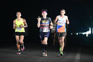 BIB: 4051, 1252
                            <button type="button" onclick="openModal(7298127)" class="btn btn-primary btn-sm float-right btn-popup" data-toggle="modal" data-target=".modal-high-quality">
                        <i class="fas fa-shopping-cart"></i> Add to Cart
                    </button>
                                            <button type="button" onclick="isThisMe(7298127, true)" class="btn btn-success btn-sm float-right btn-popup btn-isme hidden" data-toggle="tooltip" data-placement="bottom" title="นี่คือรูปของคุณใช่ไหม คลิกที่นี่เพื่อเอาเข้าอัลบั้ม">
                        <i class="fas fa-plus"></i> Add to album
                    </button>
                    <button type="button" onclick="isThisMe(7298127, false)" class="btn btn-warning btn-sm float-right btn-popup btn-isnotme hidden">
                        <i class="fas fa-ban"></i> Remove from album
                    </button>