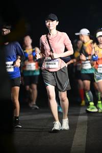 BIB: 40578, 5048
                            <button type="button" onclick="openModal(7553360)" class="btn btn-primary btn-sm float-right btn-popup" data-toggle="modal" data-target=".modal-high-quality">
                        <i class="fas fa-shopping-cart"></i> Add to Cart
                    </button>
                                            <button type="button" onclick="isThisMe(7553360, true)" class="btn btn-success btn-sm float-right btn-popup btn-isme hidden" data-toggle="tooltip" data-placement="bottom" title="นี่คือรูปของคุณใช่ไหม คลิกที่นี่เพื่อเอาเข้าอัลบั้ม">
                        <i class="fas fa-plus"></i> Add to album
                    </button>
                    <button type="button" onclick="isThisMe(7553360, false)" class="btn btn-warning btn-sm float-right btn-popup btn-isnotme hidden">
                        <i class="fas fa-ban"></i> Remove from album
                    </button>