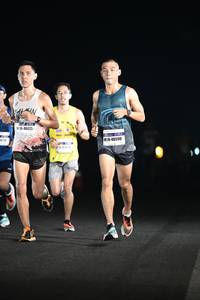 BIB: 4025, 846590
                            <button type="button" onclick="openModal(7298208)" class="btn btn-primary btn-sm float-right btn-popup" data-toggle="modal" data-target=".modal-high-quality">
                        <i class="fas fa-shopping-cart"></i> Add to Cart
                    </button>
                                            <button type="button" onclick="isThisMe(7298208, true)" class="btn btn-success btn-sm float-right btn-popup btn-isme hidden" data-toggle="tooltip" data-placement="bottom" title="นี่คือรูปของคุณใช่ไหม คลิกที่นี่เพื่อเอาเข้าอัลบั้ม">
                        <i class="fas fa-plus"></i> Add to album
                    </button>
                    <button type="button" onclick="isThisMe(7298208, false)" class="btn btn-warning btn-sm float-right btn-popup btn-isnotme hidden">
                        <i class="fas fa-ban"></i> Remove from album
                    </button>