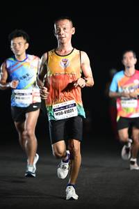 BIB: 40331, 41021
                            <button type="button" onclick="openModal(7382407)" class="btn btn-primary btn-sm float-right btn-popup" data-toggle="modal" data-target=".modal-high-quality">
                        <i class="fas fa-shopping-cart"></i> Add to Cart
                    </button>
                                            <button type="button" onclick="isThisMe(7382407, true)" class="btn btn-success btn-sm float-right btn-popup btn-isme hidden" data-toggle="tooltip" data-placement="bottom" title="นี่คือรูปของคุณใช่ไหม คลิกที่นี่เพื่อเอาเข้าอัลบั้ม">
                        <i class="fas fa-plus"></i> Add to album
                    </button>
                    <button type="button" onclick="isThisMe(7382407, false)" class="btn btn-warning btn-sm float-right btn-popup btn-isnotme hidden">
                        <i class="fas fa-ban"></i> Remove from album
                    </button>