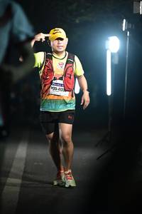BIB: 4123
                            <button type="button" onclick="openModal(7575038)" class="btn btn-primary btn-sm float-right btn-popup" data-toggle="modal" data-target=".modal-high-quality">
                        <i class="fas fa-shopping-cart"></i> Add to Cart
                    </button>
                                            <button type="button" onclick="isThisMe(7575038, true)" class="btn btn-success btn-sm float-right btn-popup btn-isme hidden" data-toggle="tooltip" data-placement="bottom" title="นี่คือรูปของคุณใช่ไหม คลิกที่นี่เพื่อเอาเข้าอัลบั้ม">
                        <i class="fas fa-plus"></i> Add to album
                    </button>
                    <button type="button" onclick="isThisMe(7575038, false)" class="btn btn-warning btn-sm float-right btn-popup btn-isnotme hidden">
                        <i class="fas fa-ban"></i> Remove from album
                    </button>