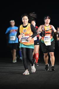 BIB: 463, 140, 40818
                            <button type="button" onclick="openModal(7642437)" class="btn btn-primary btn-sm float-right btn-popup" data-toggle="modal" data-target=".modal-high-quality">
                        <i class="fas fa-shopping-cart"></i> Add to Cart
                    </button>
                                            <button type="button" onclick="isThisMe(7642437, true)" class="btn btn-success btn-sm float-right btn-popup btn-isme hidden" data-toggle="tooltip" data-placement="bottom" title="นี่คือรูปของคุณใช่ไหม คลิกที่นี่เพื่อเอาเข้าอัลบั้ม">
                        <i class="fas fa-plus"></i> Add to album
                    </button>
                    <button type="button" onclick="isThisMe(7642437, false)" class="btn btn-warning btn-sm float-right btn-popup btn-isnotme hidden">
                        <i class="fas fa-ban"></i> Remove from album
                    </button>