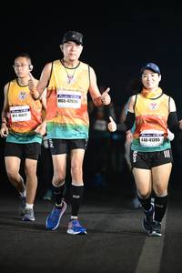 BIB: 47939, 46672, 41395
                            <button type="button" onclick="openModal(7646838)" class="btn btn-primary btn-sm float-right btn-popup" data-toggle="modal" data-target=".modal-high-quality">
                        <i class="fas fa-shopping-cart"></i> Add to Cart
                    </button>
                                            <button type="button" onclick="isThisMe(7646838, true)" class="btn btn-success btn-sm float-right btn-popup btn-isme hidden" data-toggle="tooltip" data-placement="bottom" title="นี่คือรูปของคุณใช่ไหม คลิกที่นี่เพื่อเอาเข้าอัลบั้ม">
                        <i class="fas fa-plus"></i> Add to album
                    </button>
                    <button type="button" onclick="isThisMe(7646838, false)" class="btn btn-warning btn-sm float-right btn-popup btn-isnotme hidden">
                        <i class="fas fa-ban"></i> Remove from album
                    </button>