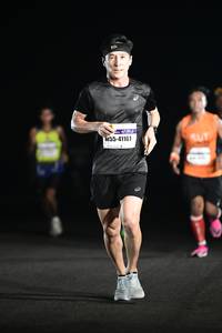 BIB: 41161, 
                            <button type="button" onclick="openModal(7368972)" class="btn btn-primary btn-sm float-right btn-popup" data-toggle="modal" data-target=".modal-high-quality">
                        <i class="fas fa-shopping-cart"></i> Add to Cart
                    </button>
                                            <button type="button" onclick="isThisMe(7368972, true)" class="btn btn-success btn-sm float-right btn-popup btn-isme hidden" data-toggle="tooltip" data-placement="bottom" title="นี่คือรูปของคุณใช่ไหม คลิกที่นี่เพื่อเอาเข้าอัลบั้ม">
                        <i class="fas fa-plus"></i> Add to album
                    </button>
                    <button type="button" onclick="isThisMe(7368972, false)" class="btn btn-warning btn-sm float-right btn-popup btn-isnotme hidden">
                        <i class="fas fa-ban"></i> Remove from album
                    </button>