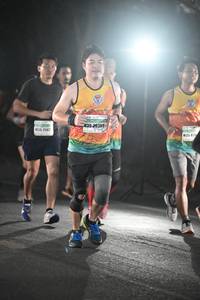 BIB: 26309, 2142, 820
                            <button type="button" onclick="openModal(7831584)" class="btn btn-primary btn-sm float-right btn-popup" data-toggle="modal" data-target=".modal-high-quality">
                        <i class="fas fa-shopping-cart"></i> Add to Cart
                    </button>
                                            <button type="button" onclick="isThisMe(7831584, true)" class="btn btn-success btn-sm float-right btn-popup btn-isme hidden" data-toggle="tooltip" data-placement="bottom" title="นี่คือรูปของคุณใช่ไหม คลิกที่นี่เพื่อเอาเข้าอัลบั้ม">
                        <i class="fas fa-plus"></i> Add to album
                    </button>
                    <button type="button" onclick="isThisMe(7831584, false)" class="btn btn-warning btn-sm float-right btn-popup btn-isnotme hidden">
                        <i class="fas fa-ban"></i> Remove from album
                    </button>