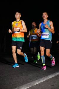 BIB: 40292, 45410
                            <button type="button" onclick="openModal(8801687)" class="btn btn-primary btn-sm float-right btn-popup" data-toggle="modal" data-target=".modal-high-quality">
                        <i class="fas fa-shopping-cart"></i> Add to Cart
                    </button>
                                            <button type="button" onclick="isThisMe(8801687, true)" class="btn btn-success btn-sm float-right btn-popup btn-isme hidden" data-toggle="tooltip" data-placement="bottom" title="นี่คือรูปของคุณใช่ไหม คลิกที่นี่เพื่อเอาเข้าอัลบั้ม">
                        <i class="fas fa-plus"></i> Add to album
                    </button>
                    <button type="button" onclick="isThisMe(8801687, false)" class="btn btn-warning btn-sm float-right btn-popup btn-isnotme hidden">
                        <i class="fas fa-ban"></i> Remove from album
                    </button>