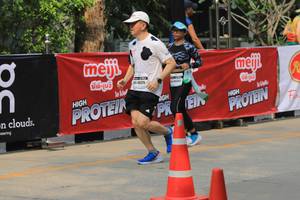 BIB: 546575
                            <button type="button" onclick="openModal(7404112)" class="btn btn-primary btn-sm float-right btn-popup" data-toggle="modal" data-target=".modal-high-quality">
                        <i class="fas fa-shopping-cart"></i> Add to Cart
                    </button>
                                            <button type="button" onclick="isThisMe(7404112, true)" class="btn btn-success btn-sm float-right btn-popup btn-isme hidden" data-toggle="tooltip" data-placement="bottom" title="นี่คือรูปของคุณใช่ไหม คลิกที่นี่เพื่อเอาเข้าอัลบั้ม">
                        <i class="fas fa-plus"></i> Add to album
                    </button>
                    <button type="button" onclick="isThisMe(7404112, false)" class="btn btn-warning btn-sm float-right btn-popup btn-isnotme hidden">
                        <i class="fas fa-ban"></i> Remove from album
                    </button>