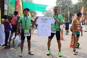 BIB: 42195, 4361, 4030
                            <button type="button" onclick="openModal(7405589)" class="btn btn-primary btn-sm float-right btn-popup" data-toggle="modal" data-target=".modal-high-quality">
                        <i class="fas fa-shopping-cart"></i> Add to Cart
                    </button>
                                            <button type="button" onclick="isThisMe(7405589, true)" class="btn btn-success btn-sm float-right btn-popup btn-isme hidden" data-toggle="tooltip" data-placement="bottom" title="นี่คือรูปของคุณใช่ไหม คลิกที่นี่เพื่อเอาเข้าอัลบั้ม">
                        <i class="fas fa-plus"></i> Add to album
                    </button>
                    <button type="button" onclick="isThisMe(7405589, false)" class="btn btn-warning btn-sm float-right btn-popup btn-isnotme hidden">
                        <i class="fas fa-ban"></i> Remove from album
                    </button>