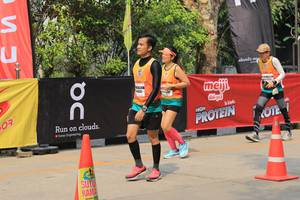 BIB: 
                            <button type="button" onclick="openModal(7405048)" class="btn btn-primary btn-sm float-right btn-popup" data-toggle="modal" data-target=".modal-high-quality">
                        <i class="fas fa-shopping-cart"></i> Add to Cart
                    </button>
                                            <button type="button" onclick="isThisMe(7405048, true)" class="btn btn-success btn-sm float-right btn-popup btn-isme hidden" data-toggle="tooltip" data-placement="bottom" title="นี่คือรูปของคุณใช่ไหม คลิกที่นี่เพื่อเอาเข้าอัลบั้ม">
                        <i class="fas fa-plus"></i> Add to album
                    </button>
                    <button type="button" onclick="isThisMe(7405048, false)" class="btn btn-warning btn-sm float-right btn-popup btn-isnotme hidden">
                        <i class="fas fa-ban"></i> Remove from album
                    </button>