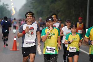 BIB: 840, 84103
                            <button type="button" onclick="openModal(9421358)" class="btn btn-primary btn-sm float-right btn-popup" data-toggle="modal" data-target=".modal-high-quality">
                        <i class="fas fa-shopping-cart"></i> Add to Cart
                    </button>
                                            <button type="button" onclick="isThisMe(9421358, true)" class="btn btn-success btn-sm float-right btn-popup btn-isme hidden" data-toggle="tooltip" data-placement="bottom" title="นี่คือรูปของคุณใช่ไหม คลิกที่นี่เพื่อเอาเข้าอัลบั้ม">
                        <i class="fas fa-plus"></i> Add to album
                    </button>
                    <button type="button" onclick="isThisMe(9421358, false)" class="btn btn-warning btn-sm float-right btn-popup btn-isnotme hidden">
                        <i class="fas fa-ban"></i> Remove from album
                    </button>