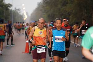 BIB: 4826, 47197
                            <button type="button" onclick="openModal(9420152)" class="btn btn-primary btn-sm float-right btn-popup" data-toggle="modal" data-target=".modal-high-quality">
                        <i class="fas fa-shopping-cart"></i> Add to Cart
                    </button>
                                            <button type="button" onclick="isThisMe(9420152, true)" class="btn btn-success btn-sm float-right btn-popup btn-isme hidden" data-toggle="tooltip" data-placement="bottom" title="นี่คือรูปของคุณใช่ไหม คลิกที่นี่เพื่อเอาเข้าอัลบั้ม">
                        <i class="fas fa-plus"></i> Add to album
                    </button>
                    <button type="button" onclick="isThisMe(9420152, false)" class="btn btn-warning btn-sm float-right btn-popup btn-isnotme hidden">
                        <i class="fas fa-ban"></i> Remove from album
                    </button>