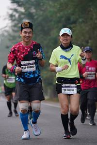 BIB: 40800, 40352
                            <button type="button" onclick="openModal(9424303)" class="btn btn-primary btn-sm float-right btn-popup" data-toggle="modal" data-target=".modal-high-quality">
                        <i class="fas fa-shopping-cart"></i> Add to Cart
                    </button>
                                            <button type="button" onclick="isThisMe(9424303, true)" class="btn btn-success btn-sm float-right btn-popup btn-isme hidden" data-toggle="tooltip" data-placement="bottom" title="นี่คือรูปของคุณใช่ไหม คลิกที่นี่เพื่อเอาเข้าอัลบั้ม">
                        <i class="fas fa-plus"></i> Add to album
                    </button>
                    <button type="button" onclick="isThisMe(9424303, false)" class="btn btn-warning btn-sm float-right btn-popup btn-isnotme hidden">
                        <i class="fas fa-ban"></i> Remove from album
                    </button>