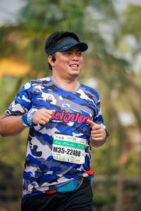 BIB: 2112, 22488
                            <button type="button" onclick="openModal(9402425)" class="btn btn-primary btn-sm float-right btn-popup" data-toggle="modal" data-target=".modal-high-quality">
                        <i class="fas fa-shopping-cart"></i> Add to Cart
                    </button>
                                            <button type="button" onclick="isThisMe(9402425, true)" class="btn btn-success btn-sm float-right btn-popup btn-isme hidden" data-toggle="tooltip" data-placement="bottom" title="นี่คือรูปของคุณใช่ไหม คลิกที่นี่เพื่อเอาเข้าอัลบั้ม">
                        <i class="fas fa-plus"></i> Add to album
                    </button>
                    <button type="button" onclick="isThisMe(9402425, false)" class="btn btn-warning btn-sm float-right btn-popup btn-isnotme hidden">
                        <i class="fas fa-ban"></i> Remove from album
                    </button>