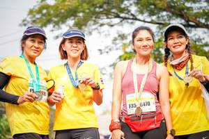 BIB: 6470
                            <button type="button" onclick="openModal(9460415)" class="btn btn-primary btn-sm float-right btn-popup" data-toggle="modal" data-target=".modal-high-quality">
                        <i class="fas fa-shopping-cart"></i> Add to Cart
                    </button>
                                            <button type="button" onclick="isThisMe(9460415, true)" class="btn btn-success btn-sm float-right btn-popup btn-isme hidden" data-toggle="tooltip" data-placement="bottom" title="นี่คือรูปของคุณใช่ไหม คลิกที่นี่เพื่อเอาเข้าอัลบั้ม">
                        <i class="fas fa-plus"></i> Add to album
                    </button>
                    <button type="button" onclick="isThisMe(9460415, false)" class="btn btn-warning btn-sm float-right btn-popup btn-isnotme hidden">
                        <i class="fas fa-ban"></i> Remove from album
                    </button>