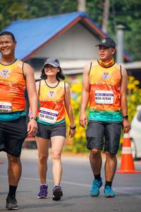 BIB: 42940, 40264, 194
                            <button type="button" onclick="openModal(9581113)" class="btn btn-primary btn-sm float-right btn-popup" data-toggle="modal" data-target=".modal-high-quality">
                        <i class="fas fa-shopping-cart"></i> Add to Cart
                    </button>
                                            <button type="button" onclick="isThisMe(9581113, true)" class="btn btn-success btn-sm float-right btn-popup btn-isme hidden" data-toggle="tooltip" data-placement="bottom" title="นี่คือรูปของคุณใช่ไหม คลิกที่นี่เพื่อเอาเข้าอัลบั้ม">
                        <i class="fas fa-plus"></i> Add to album
                    </button>
                    <button type="button" onclick="isThisMe(9581113, false)" class="btn btn-warning btn-sm float-right btn-popup btn-isnotme hidden">
                        <i class="fas fa-ban"></i> Remove from album
                    </button>