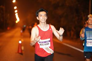 BIB: 41304, 402
                            <button type="button" onclick="openModal(7647535)" class="btn btn-primary btn-sm float-right btn-popup" data-toggle="modal" data-target=".modal-high-quality">
                        <i class="fas fa-shopping-cart"></i> Add to Cart
                    </button>
                                            <button type="button" onclick="isThisMe(7647535, true)" class="btn btn-success btn-sm float-right btn-popup btn-isme hidden" data-toggle="tooltip" data-placement="bottom" title="นี่คือรูปของคุณใช่ไหม คลิกที่นี่เพื่อเอาเข้าอัลบั้ม">
                        <i class="fas fa-plus"></i> Add to album
                    </button>
                    <button type="button" onclick="isThisMe(7647535, false)" class="btn btn-warning btn-sm float-right btn-popup btn-isnotme hidden">
                        <i class="fas fa-ban"></i> Remove from album
                    </button>