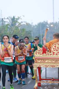 BIB: 143, 424, 47524
                            <button type="button" onclick="openModal(7356623)" class="btn btn-primary btn-sm float-right btn-popup" data-toggle="modal" data-target=".modal-high-quality">
                        <i class="fas fa-shopping-cart"></i> Add to Cart
                    </button>
                                            <button type="button" onclick="isThisMe(7356623, true)" class="btn btn-success btn-sm float-right btn-popup btn-isme hidden" data-toggle="tooltip" data-placement="bottom" title="นี่คือรูปของคุณใช่ไหม คลิกที่นี่เพื่อเอาเข้าอัลบั้ม">
                        <i class="fas fa-plus"></i> Add to album
                    </button>
                    <button type="button" onclick="isThisMe(7356623, false)" class="btn btn-warning btn-sm float-right btn-popup btn-isnotme hidden">
                        <i class="fas fa-ban"></i> Remove from album
                    </button>