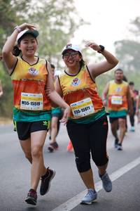 BIB: 4571, 140, 4505
                            <button type="button" onclick="openModal(9427521)" class="btn btn-primary btn-sm float-right btn-popup" data-toggle="modal" data-target=".modal-high-quality">
                        <i class="fas fa-shopping-cart"></i> Add to Cart
                    </button>
                                            <button type="button" onclick="isThisMe(9427521, true)" class="btn btn-success btn-sm float-right btn-popup btn-isme hidden" data-toggle="tooltip" data-placement="bottom" title="นี่คือรูปของคุณใช่ไหม คลิกที่นี่เพื่อเอาเข้าอัลบั้ม">
                        <i class="fas fa-plus"></i> Add to album
                    </button>
                    <button type="button" onclick="isThisMe(9427521, false)" class="btn btn-warning btn-sm float-right btn-popup btn-isnotme hidden">
                        <i class="fas fa-ban"></i> Remove from album
                    </button>