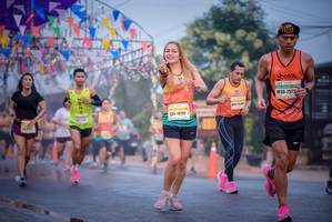 BIB: 2572, 10197
                            <button type="button" onclick="openModal(9139341)" class="btn btn-primary btn-sm float-right btn-popup" data-toggle="modal" data-target=".modal-high-quality">
                        <i class="fas fa-shopping-cart"></i> Add to Cart
                    </button>
                                            <button type="button" onclick="isThisMe(9139341, true)" class="btn btn-success btn-sm float-right btn-popup btn-isme hidden" data-toggle="tooltip" data-placement="bottom" title="นี่คือรูปของคุณใช่ไหม คลิกที่นี่เพื่อเอาเข้าอัลบั้ม">
                        <i class="fas fa-plus"></i> Add to album
                    </button>
                    <button type="button" onclick="isThisMe(9139341, false)" class="btn btn-warning btn-sm float-right btn-popup btn-isnotme hidden">
                        <i class="fas fa-ban"></i> Remove from album
                    </button>