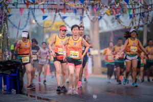 BIB: 152, 15398
                            <button type="button" onclick="openModal(9139613)" class="btn btn-primary btn-sm float-right btn-popup" data-toggle="modal" data-target=".modal-high-quality">
                        <i class="fas fa-shopping-cart"></i> Add to Cart
                    </button>
                                            <button type="button" onclick="isThisMe(9139613, true)" class="btn btn-success btn-sm float-right btn-popup btn-isme hidden" data-toggle="tooltip" data-placement="bottom" title="นี่คือรูปของคุณใช่ไหม คลิกที่นี่เพื่อเอาเข้าอัลบั้ม">
                        <i class="fas fa-plus"></i> Add to album
                    </button>
                    <button type="button" onclick="isThisMe(9139613, false)" class="btn btn-warning btn-sm float-right btn-popup btn-isnotme hidden">
                        <i class="fas fa-ban"></i> Remove from album
                    </button>