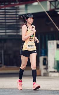 BIB: 10121
                            <button type="button" onclick="openModal(9872065)" class="btn btn-primary btn-sm float-right btn-popup" data-toggle="modal" data-target=".modal-high-quality">
                        <i class="fas fa-shopping-cart"></i> Add to Cart
                    </button>
                                            <button type="button" onclick="isThisMe(9872065, true)" class="btn btn-success btn-sm float-right btn-popup btn-isme hidden" data-toggle="tooltip" data-placement="bottom" title="นี่คือรูปของคุณใช่ไหม คลิกที่นี่เพื่อเอาเข้าอัลบั้ม">
                        <i class="fas fa-plus"></i> Add to album
                    </button>
                    <button type="button" onclick="isThisMe(9872065, false)" class="btn btn-warning btn-sm float-right btn-popup btn-isnotme hidden">
                        <i class="fas fa-ban"></i> Remove from album
                    </button>