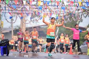 BIB: 240
                            <button type="button" onclick="openModal(8336344)" class="btn btn-primary btn-sm float-right btn-popup" data-toggle="modal" data-target=".modal-high-quality">
                        <i class="fas fa-shopping-cart"></i> Add to Cart
                    </button>
                                            <button type="button" onclick="isThisMe(8336344, true)" class="btn btn-success btn-sm float-right btn-popup btn-isme hidden" data-toggle="tooltip" data-placement="bottom" title="นี่คือรูปของคุณใช่ไหม คลิกที่นี่เพื่อเอาเข้าอัลบั้ม">
                        <i class="fas fa-plus"></i> Add to album
                    </button>
                    <button type="button" onclick="isThisMe(8336344, false)" class="btn btn-warning btn-sm float-right btn-popup btn-isnotme hidden">
                        <i class="fas fa-ban"></i> Remove from album
                    </button>